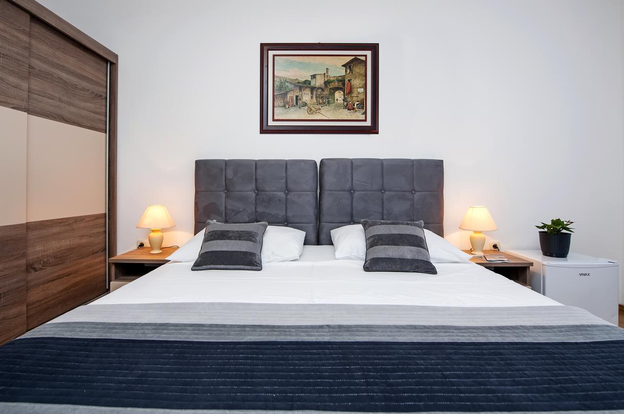 Ladonja Bb Rooms, Family Run Bed & Breakfast Rovinjsko Selo Exterior foto